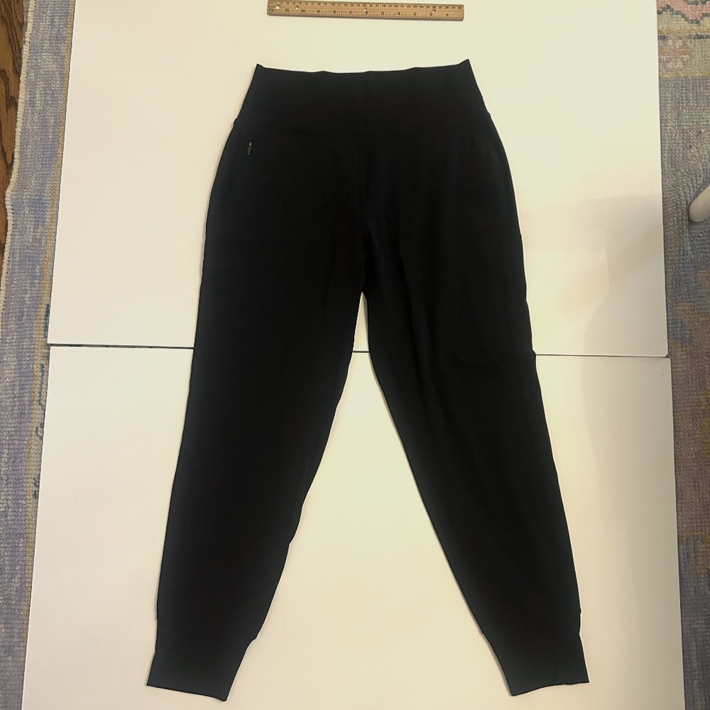 Athleta Venice Jogger Size S Black.